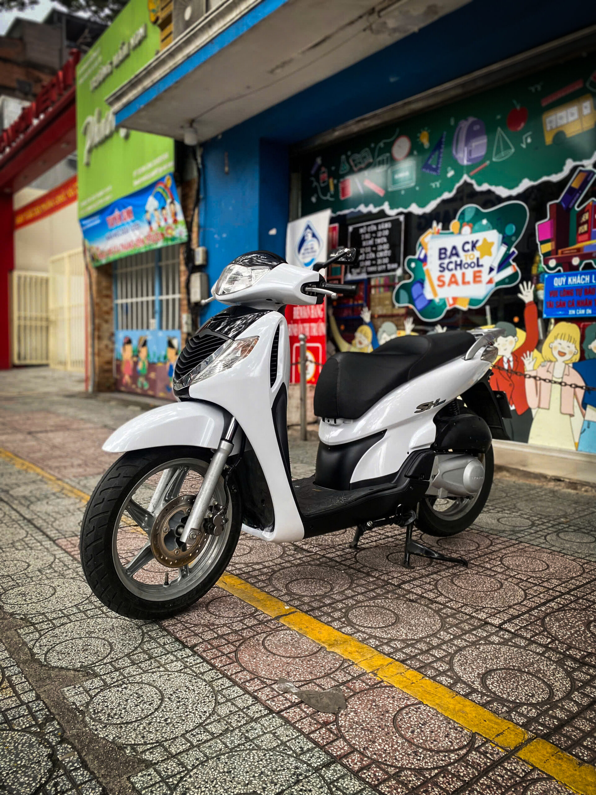 SH Ý Trắng Camay - AH DECAL