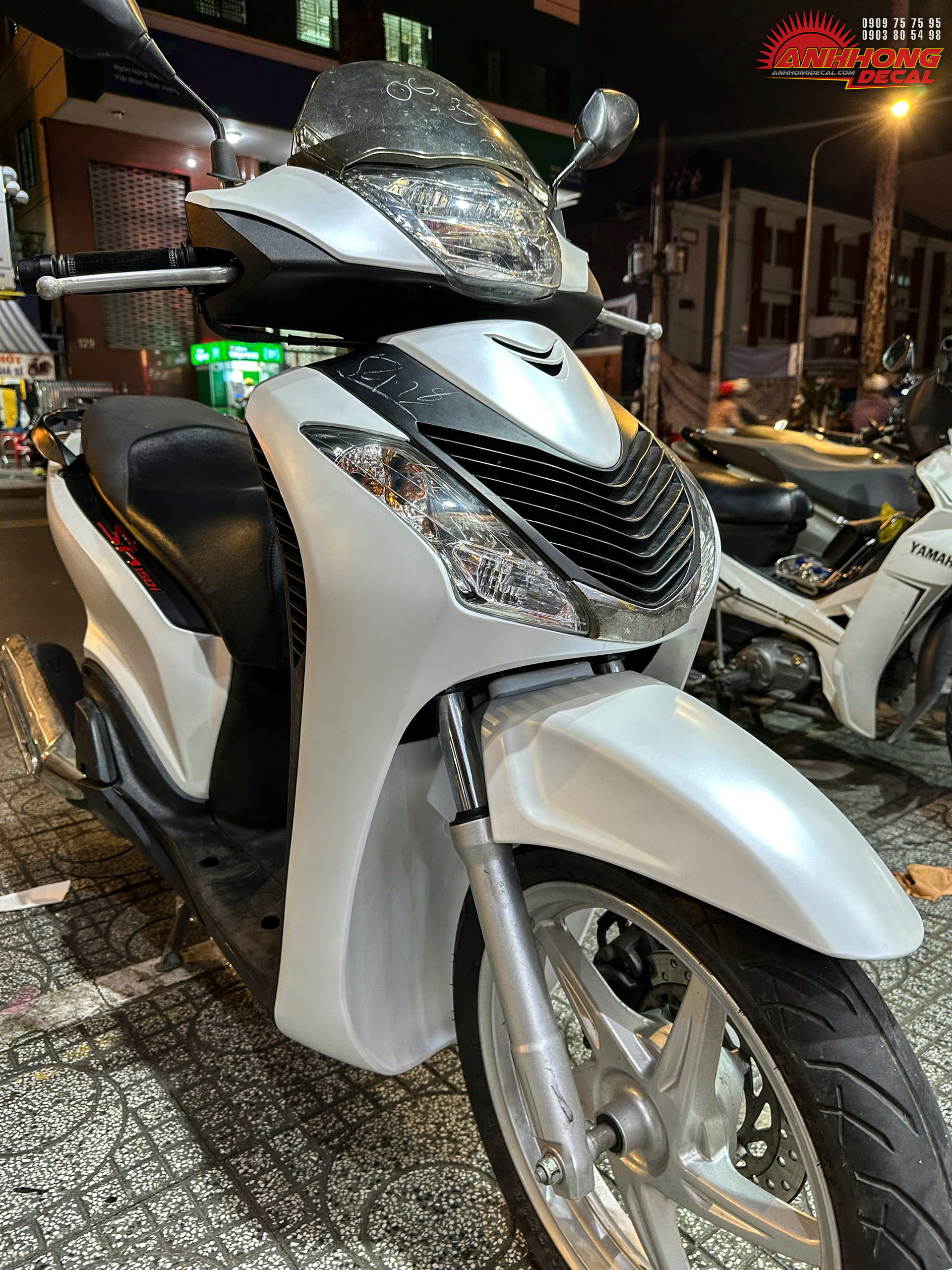 SH Ý 2012 Trắng Satin - AH DECAL