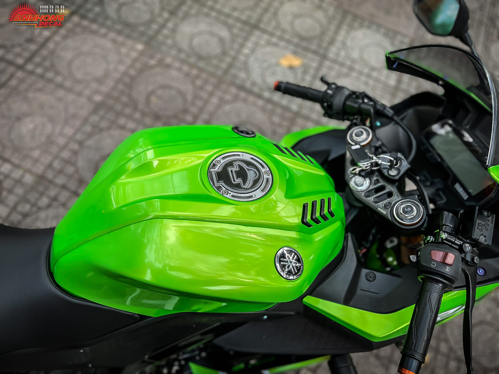 Neon Modified R15 R15 Xanh Candy Neon Metallic - AH DECAL